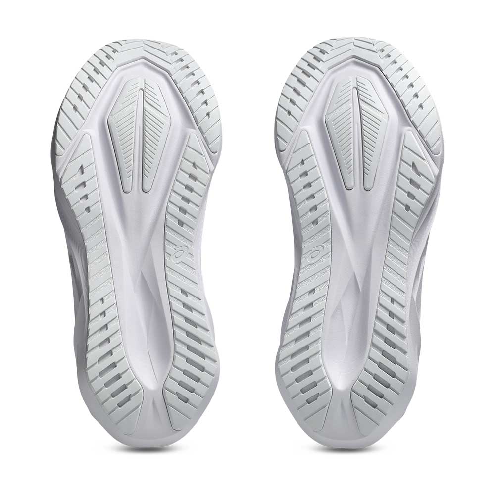 Men's Novablast 5 Running Shoe - White/Piedmont Grey - Regular (D)